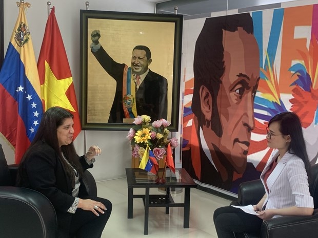venezuelan ambassador hails vietnam s gender equality promotion efforts picture 1