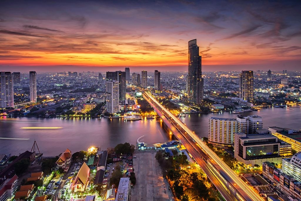 Giá BĐS tại Bangkok hiện đang cao gấp 2 lần tại Việt Nam ở những vị trí cách xa thành phố 25-30km.