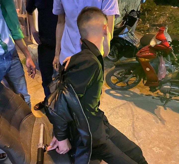 bị công an bắt giam vì tự đi bắt nghi phạm vụ lừa đảo hình ảnh 2 bi cong an bat giam vi tu di bat nghi pham vu lua dao hinh anh 2