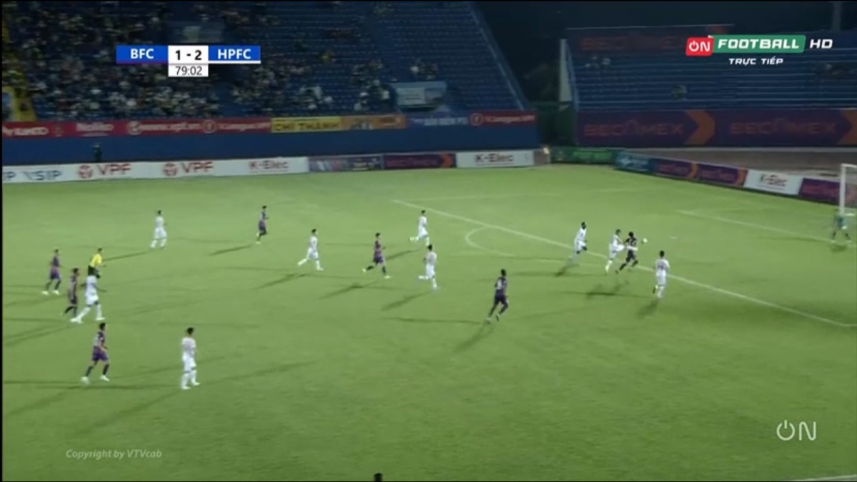 Ong duong van hien trong tai tran binh duong 2-2 hai phong da sai lam va se bi phat nang hinh anh 1