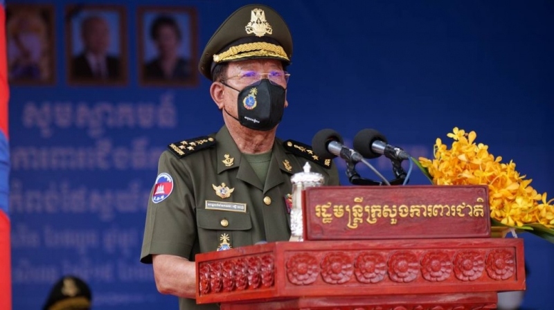 Phó Thủ tướng kiêm Bộ trưởng Bộ Quốc phòng Campuchia Tea Banh