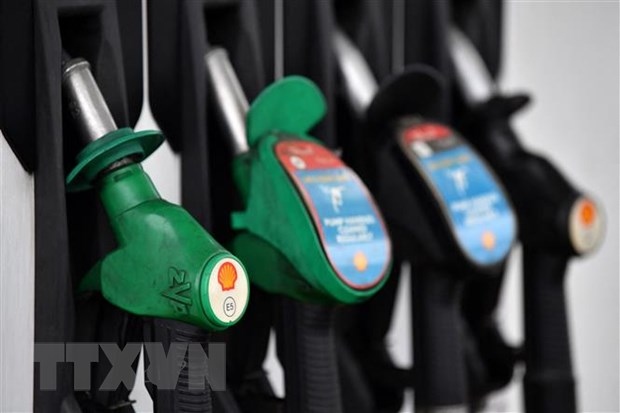 Một điểm bán xăng của hãng Shell. (Ảnh: AFP/TTXVN)