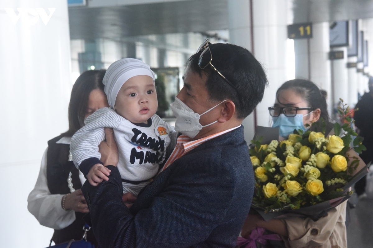kiều bào từ ukraine về việt nam cảm ơn Đảng, nhà nước hình ảnh 7 kieu bao tu ukraine ve viet nam cam on Dang, nha nuoc hinh anh 7