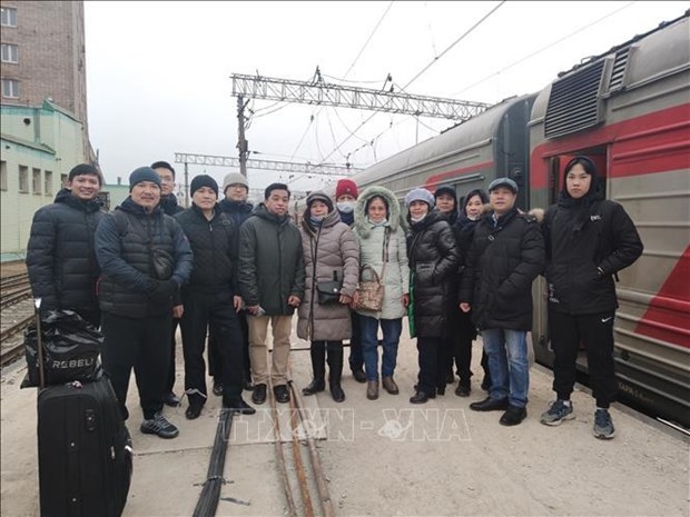 efforts made to safely evacuate vietnamese citizens from ukraine s mariupol city picture 1