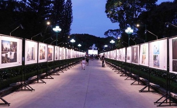 world press photo exhibition 2021 opens in hcm city picture 1