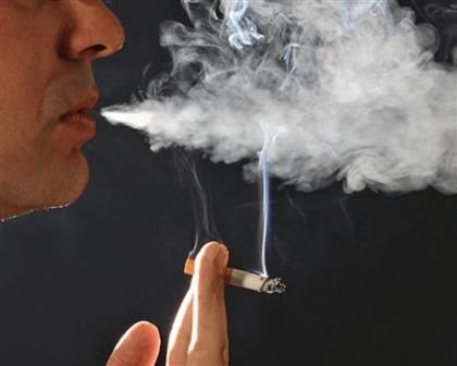 Hút thuốc lá thường xuyên làm tăng 48% nguy cơ mắc Covid-19 nặng ...