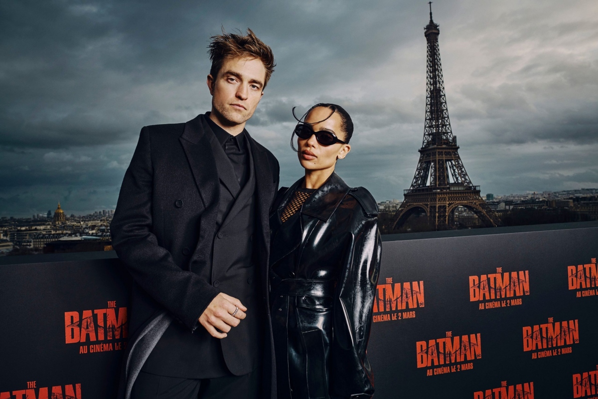 Robert Pattinson và miêu nữ  Zoe Kravitz.