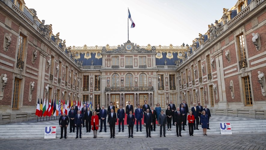 Lãnh đạo EU họp tại lâu đào Versailles (Ảnh: Midi Libre).