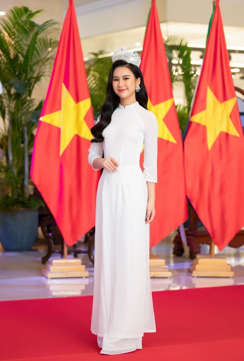 Nữ sinh Bắc Ninh đại diện Việt Nam tham dự Miss Teen Grand International