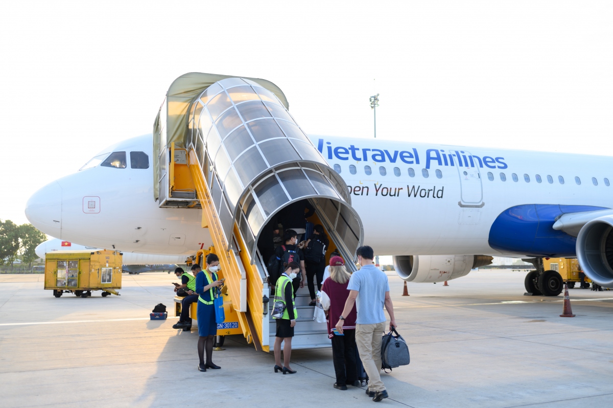 Doanh nghiệp tin tưởng sự kiện mở cửa giúp toàn ngành du lịch nhộn nhịp hơn. Nguồn: Vietravel Airlines
