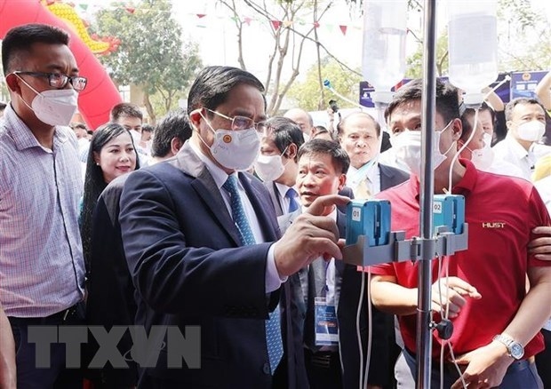 pm asks youths to make vietnam strong in start-up picture 1