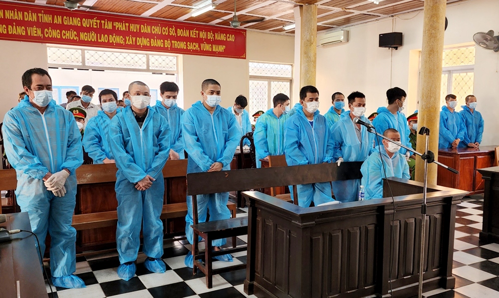 Tuyên án 7 năm tù đối với trùm cờ bạc Út Gà