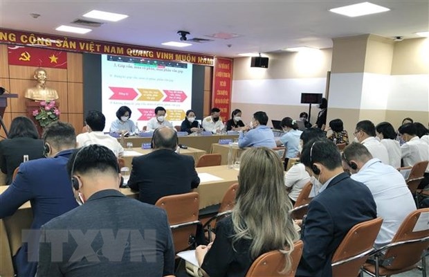 hcm city strengthens connectivity with foreign traders picture 1