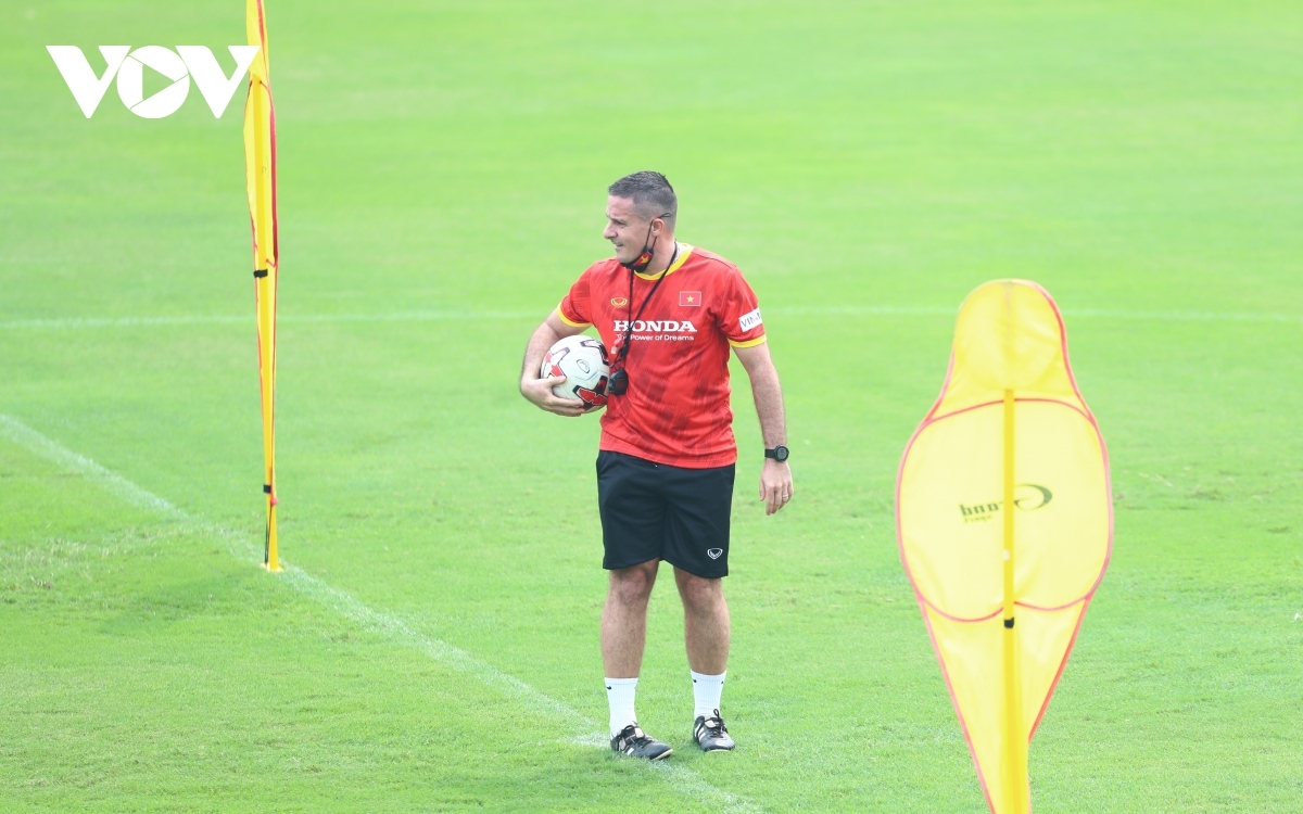 vietnam u23 side hold first training session ahead of dubai cup 2022 picture 2 vietnam u23 side hold first training session ahead of dubai cup 2022 picture 2