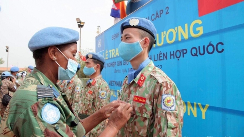 un honours vietnamese peacekeepers in south sudan picture 1