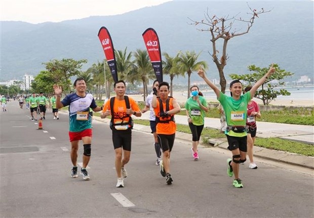 vietnamese runners win big at da nang int l marathon picture 1