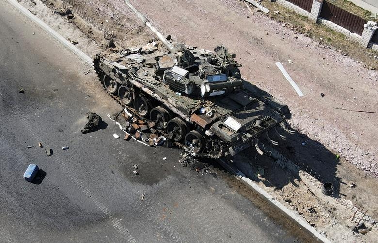 Hình ảnh xe tăng, xe quân sự bị bắn cháy trong giao tranh giữa Nga ...