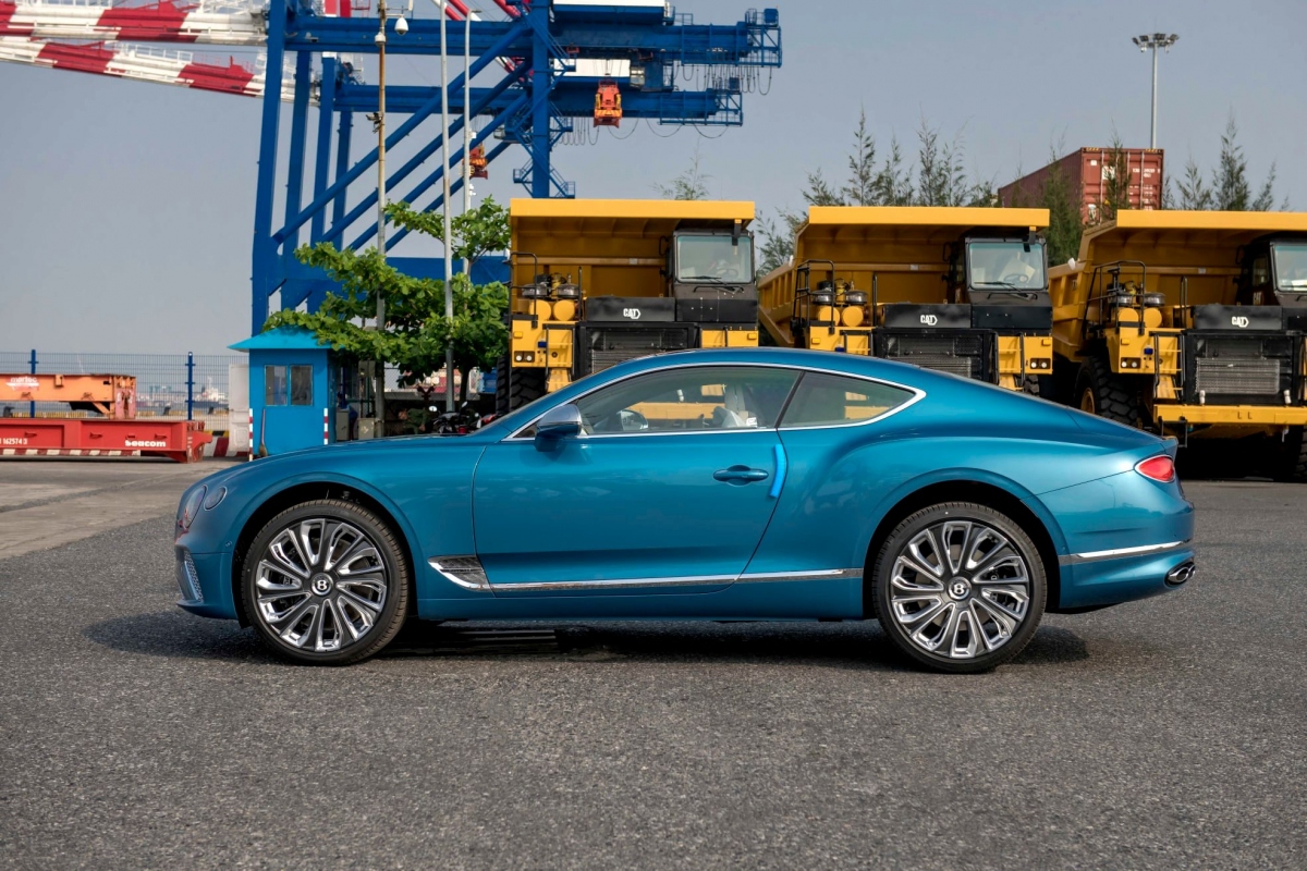 bentley continental gt v8 mulliner tri gia hon 20 ty dong cap ben viet nam hinh anh 3