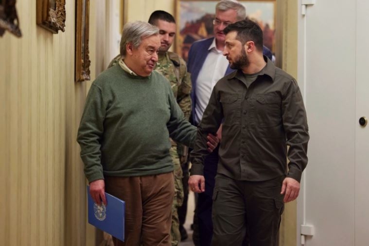 ukraine noi kiev bi ten lua tan cong giua luc tong thu ky lien hop quoc dang o tham hinh anh 1