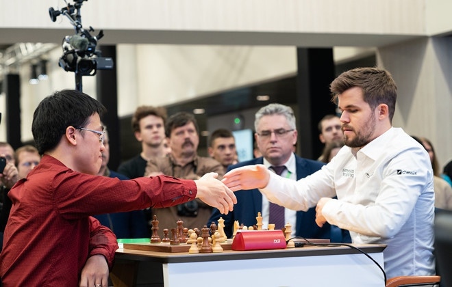 chess gm quang liem beats world no1 magnus carlsen picture 1