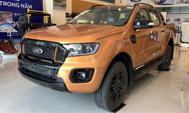 Chênh giá lên tới gần 100 triệu đồng, Ford Ranger vẫn dẫn đầu về doanh số