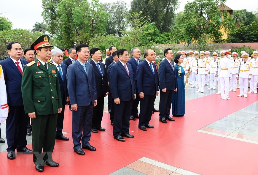 lanh dao Dang, nha nuoc vao lang vieng chu tich ho chi minh hinh anh 2