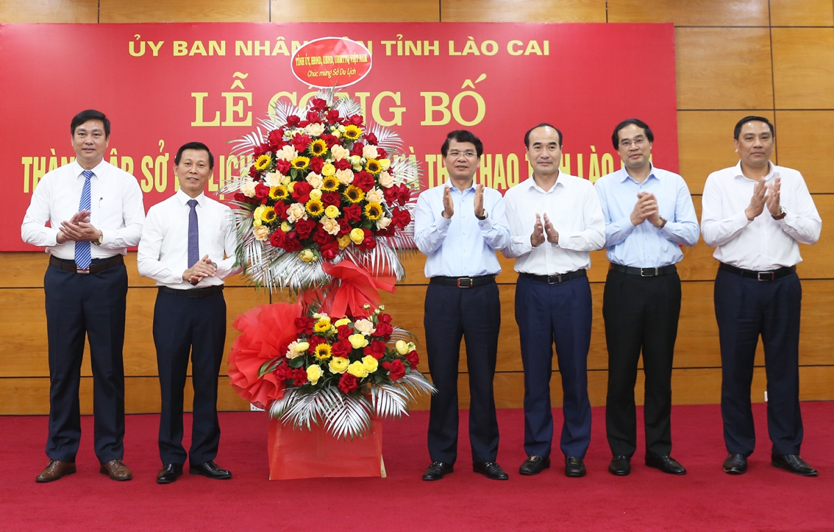 Ra mắt nhân sự Sở Du lịch tỉnh Lào Cai sau chia tách