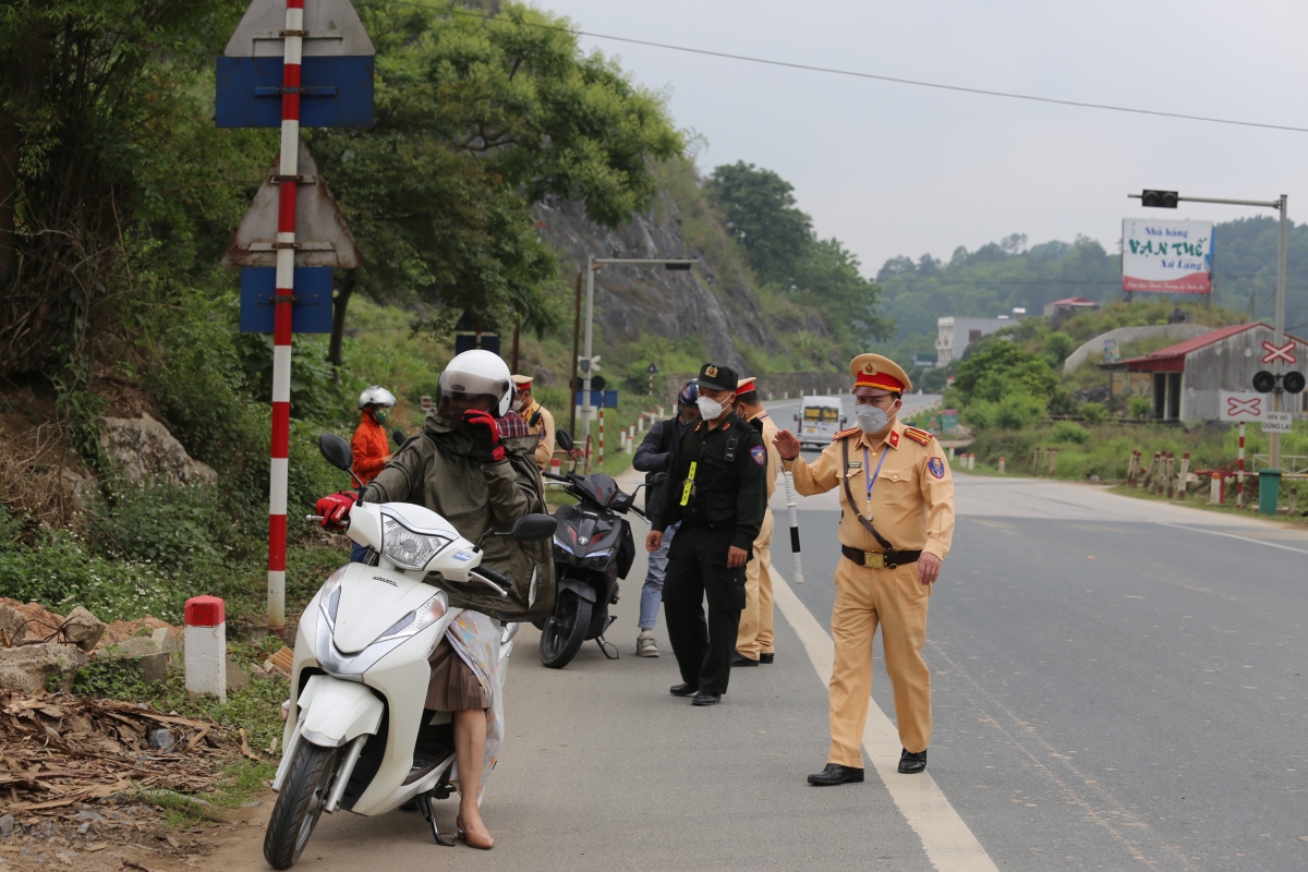 lang son dam bao trat tu an toan giao thong dip nghi le 30 4 1 5 hinh anh 2