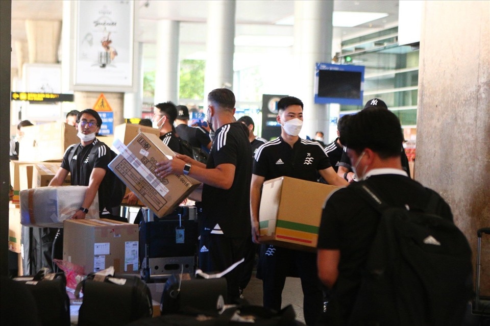 yokohama f. marinos arrive in vietnam for afc champions league clash picture 5