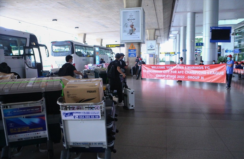 yokohama f. marinos arrive in vietnam for afc champions league clash picture 6 yokohama f. marinos arrive in vietnam for afc champions league clash picture 6