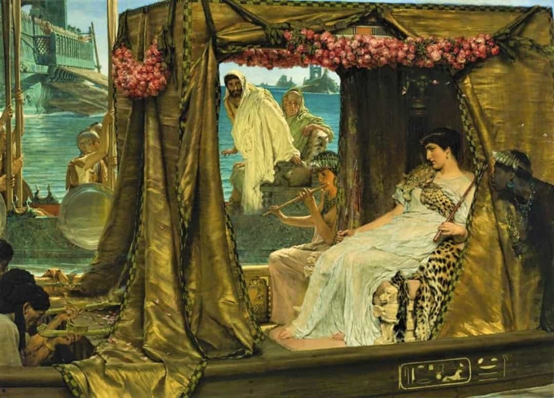 Giống như nhiều nhân vật nổi tiếng như Mozart và Thành Cát Tư Hãn, không ai biết lăng mộ của Nữ hoàng Cleopatra nằm ở đâu. Nhiều người cho rằng bà đã được chôn cất cùng với người tình, Antony, nhưng vị trí chính xác của ngôi mộ chưa bao giờ được xác định.
