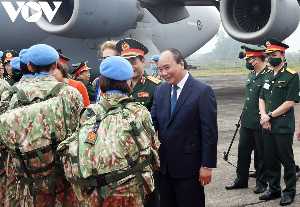 vietnamese soldiers depart for un peacekeeping missions picture 14