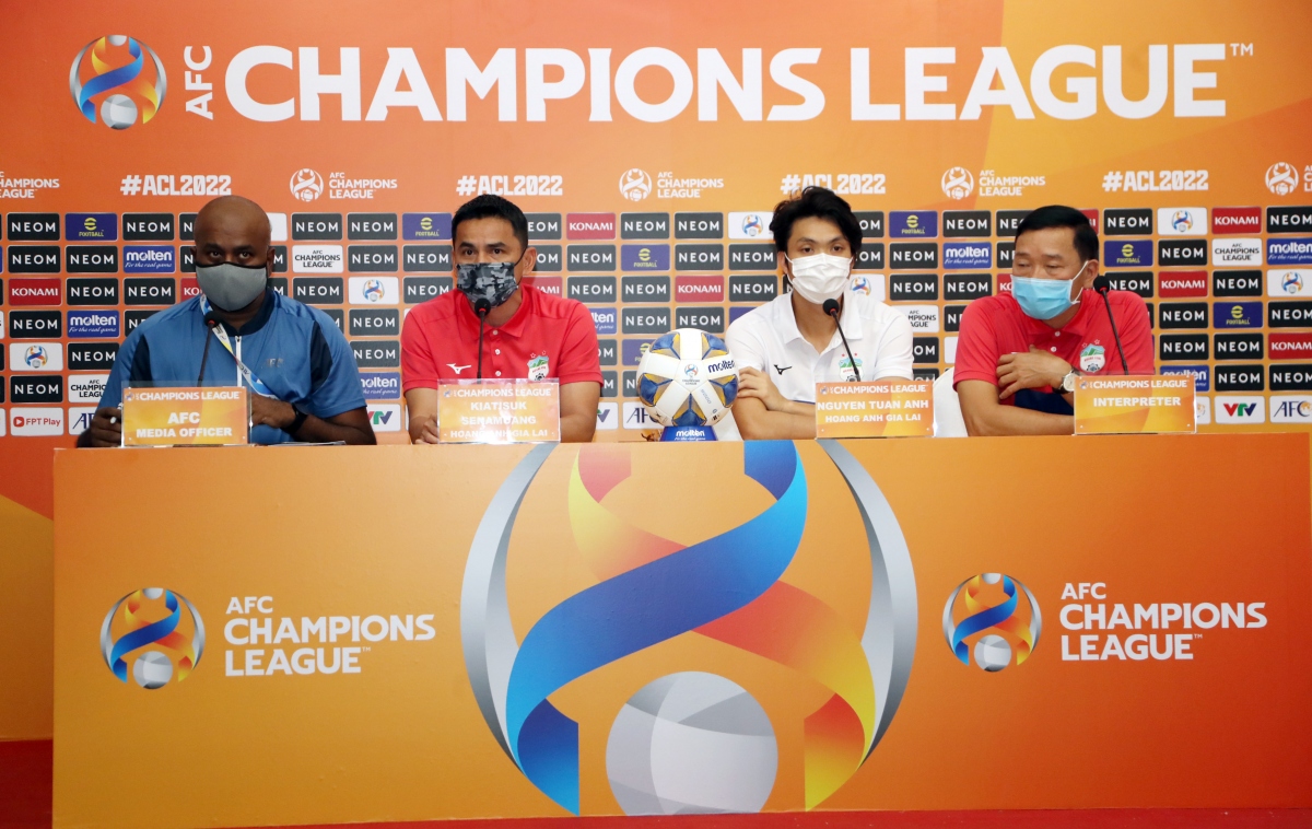 hlv kiatisuk hagl khong ngai doi thu nao o afc champions league 2022 hinh anh 1