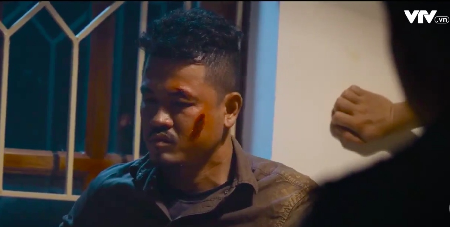  bao ngam tap 30 hai trieu xung phong vao hang bay toan khi dom hinh anh 1
