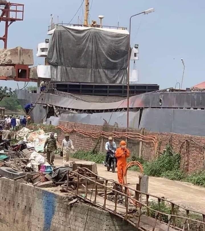 no khi ham tau lam 2 nguoi tu vong tai hai phong hinh anh 1