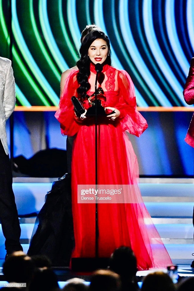 nu ca sy goc viet teresa mai nhan giai thuong grammy hinh anh 1