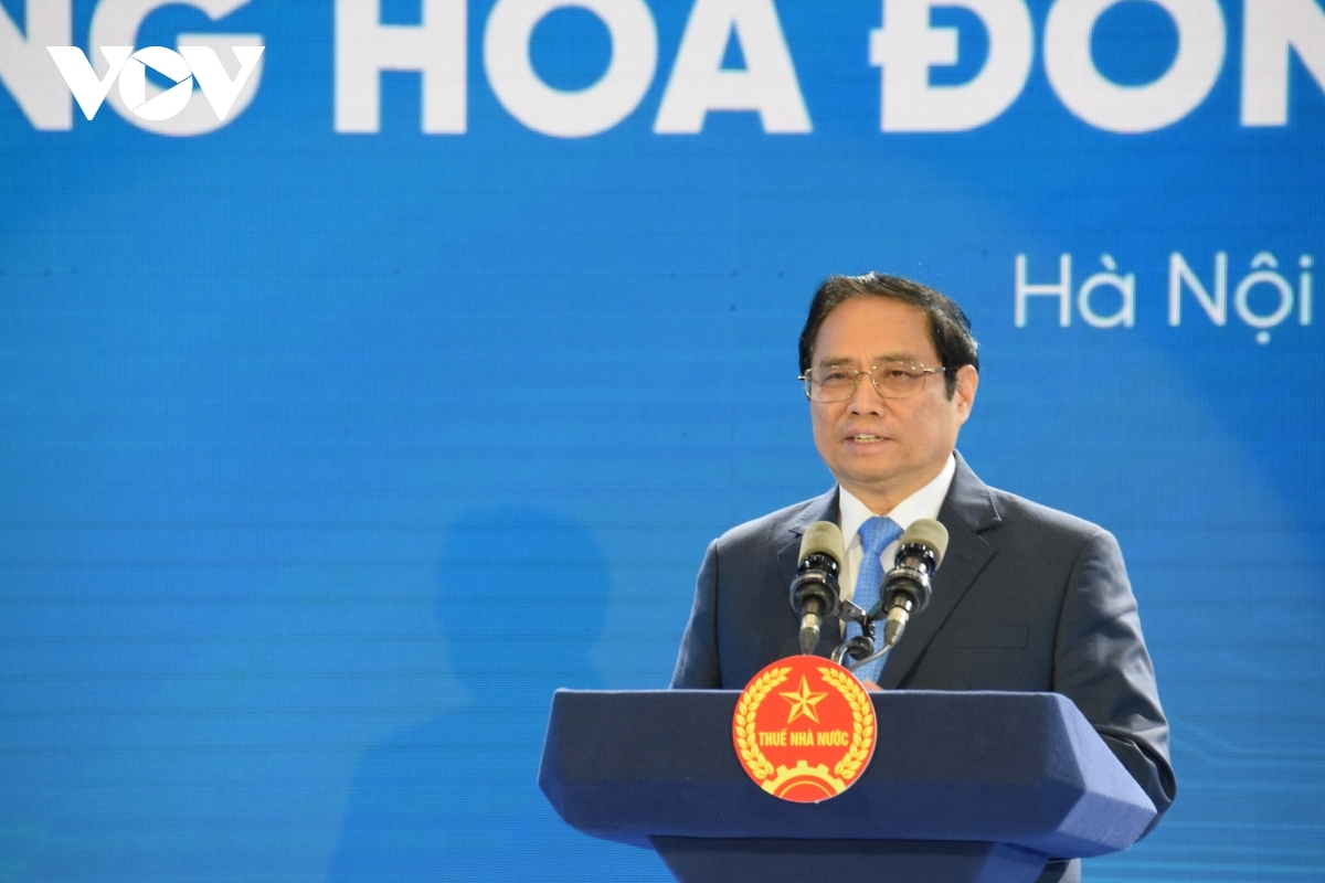 Prime Minister Pham Minh Chinh addresses the announcement ceremony