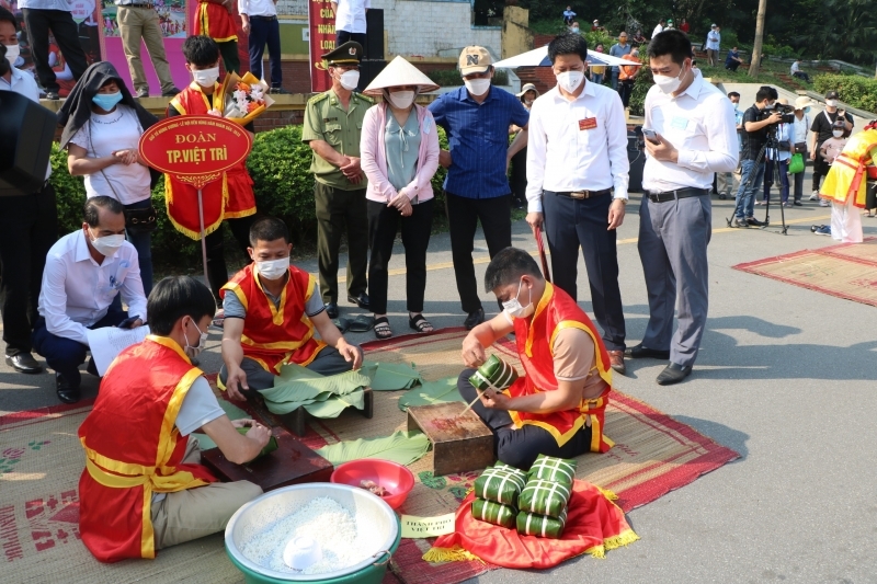 Sôi nổi hội thi gói, nấu bánh chưng và giã bánh giầy tỉnh Phú Thọ lần thứ IX