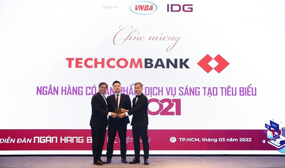 Ung dung techcombank mobile duoc vinh danh san pham dich vu sang tao tieu bieu hinh anh 1