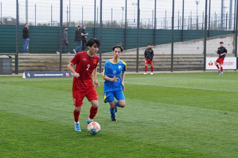 u17 viet nam danh tennis truoc u17 monchengladbach hinh anh 1