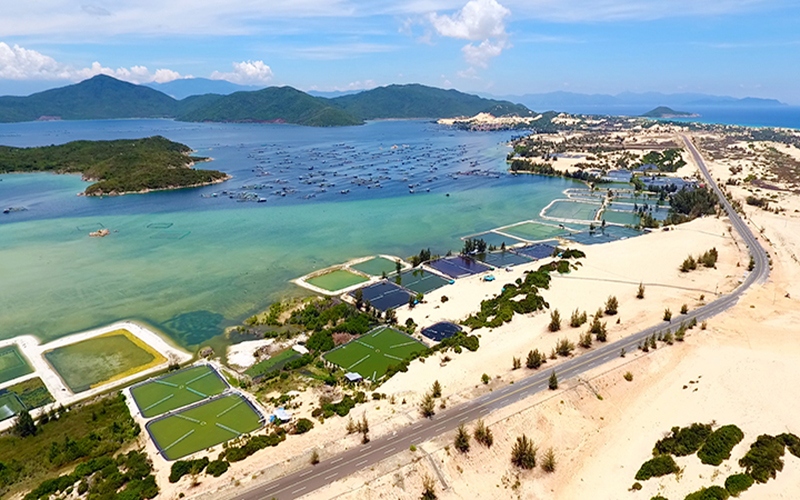 A corner of Van Phong Bay (Photo: nhandan.vn)