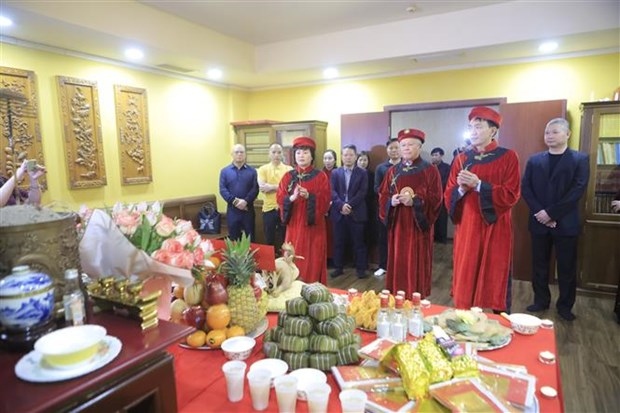 overseas vietnamese abroad commemorate legendary national founders picture 1