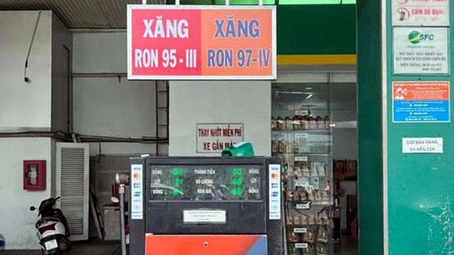 Xăng RON 97 được bán tại TP.HCM