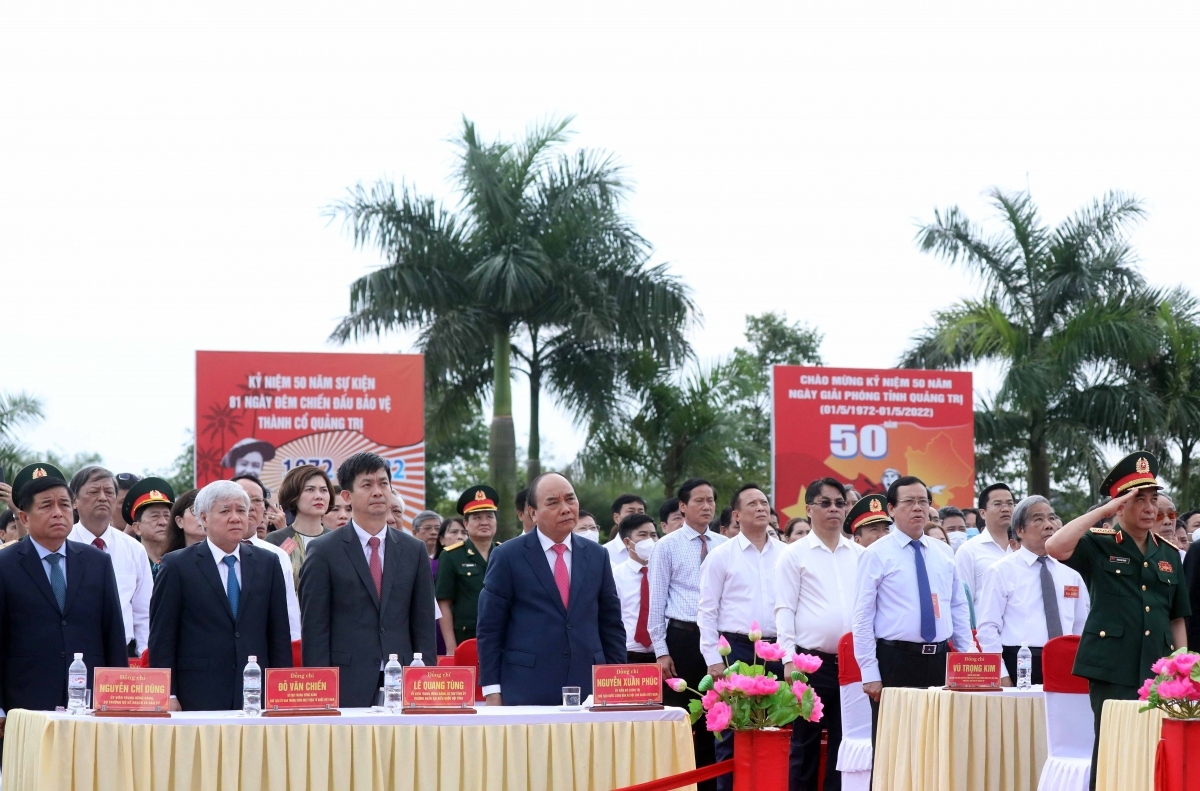 The event is attended by State President Nguyen Xuan Phuc along with many other Party and State officials.