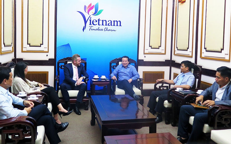 discovery helps promote vietnamese tourism abroad picture 1