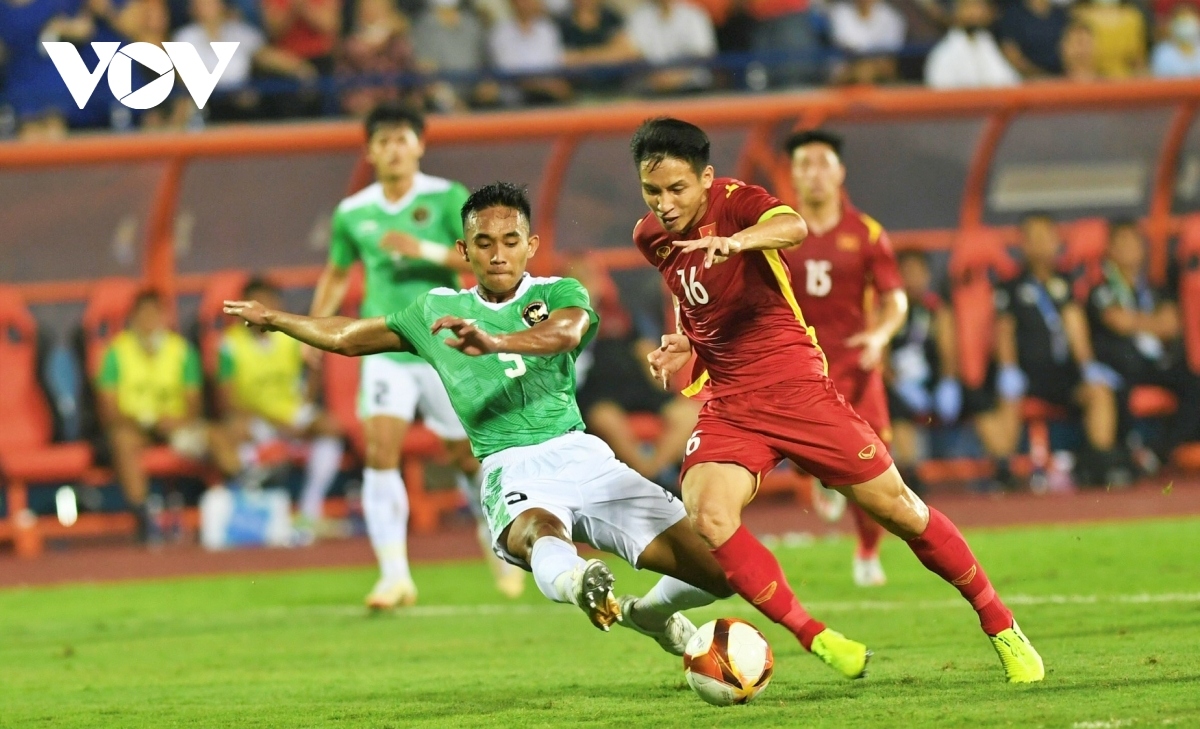 impressive vietnam u23s in stellar win against u23 indonesia at sea games 31 picture 12