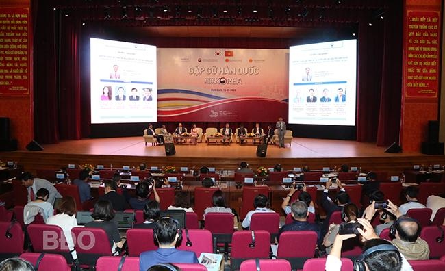 seminar seeks ways to facilitate greater rok investment picture 1