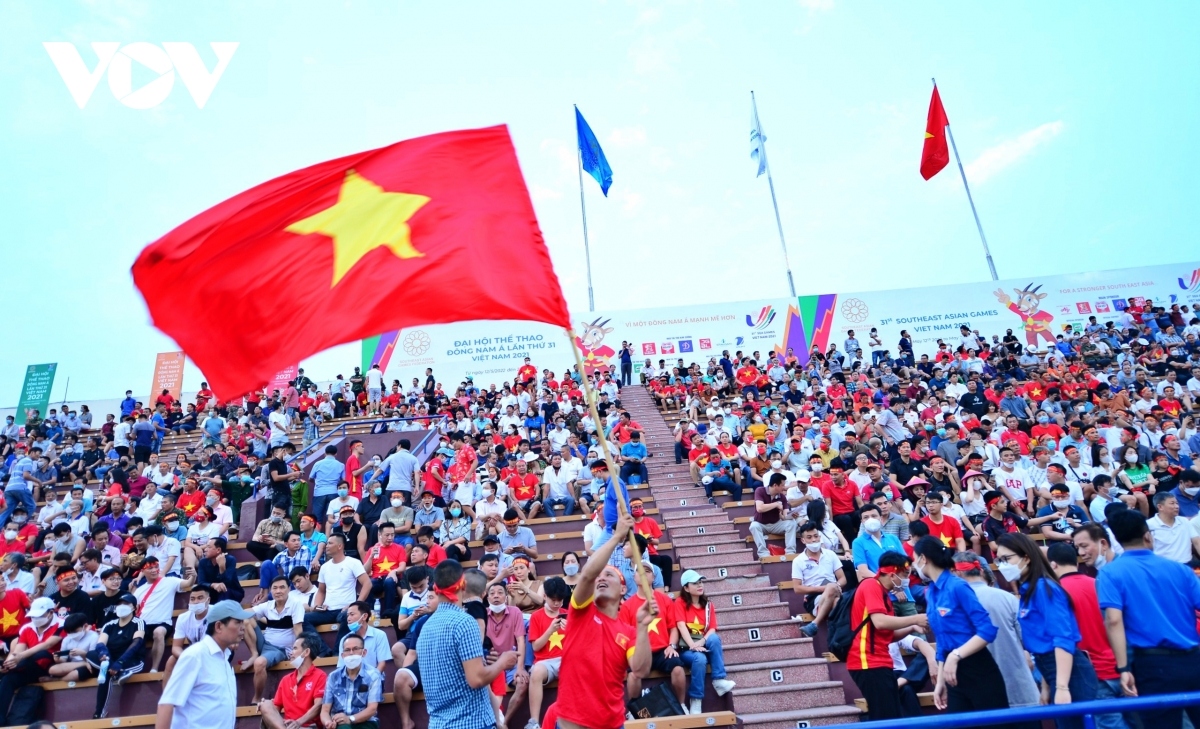 impressive vietnam u23s in stellar win against u23 indonesia at sea games 31 picture 1