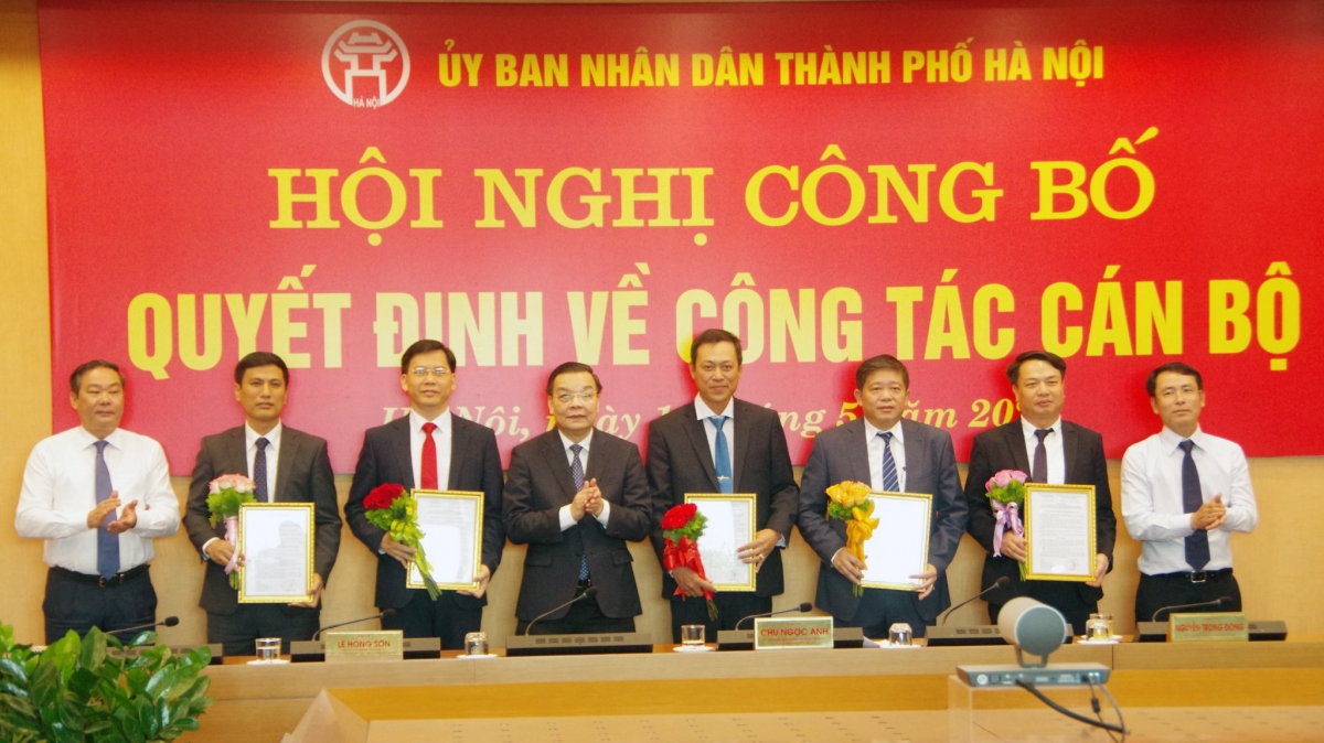 ha noi sap xep lai cac ban quan ly du an, day nhanh giai ngan dau tu cong hinh anh 1