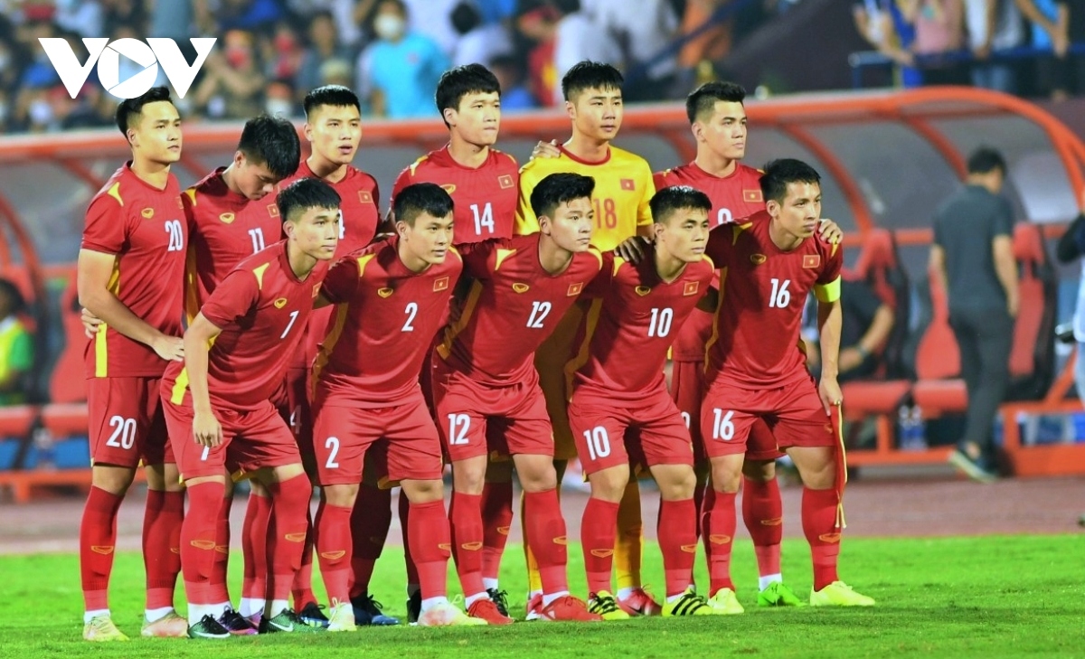 impressive vietnam u23s in stellar win against u23 indonesia at sea games 31 picture 5